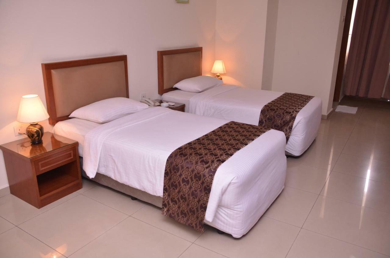 Hotel Palm Inn Butterworth Exterior foto